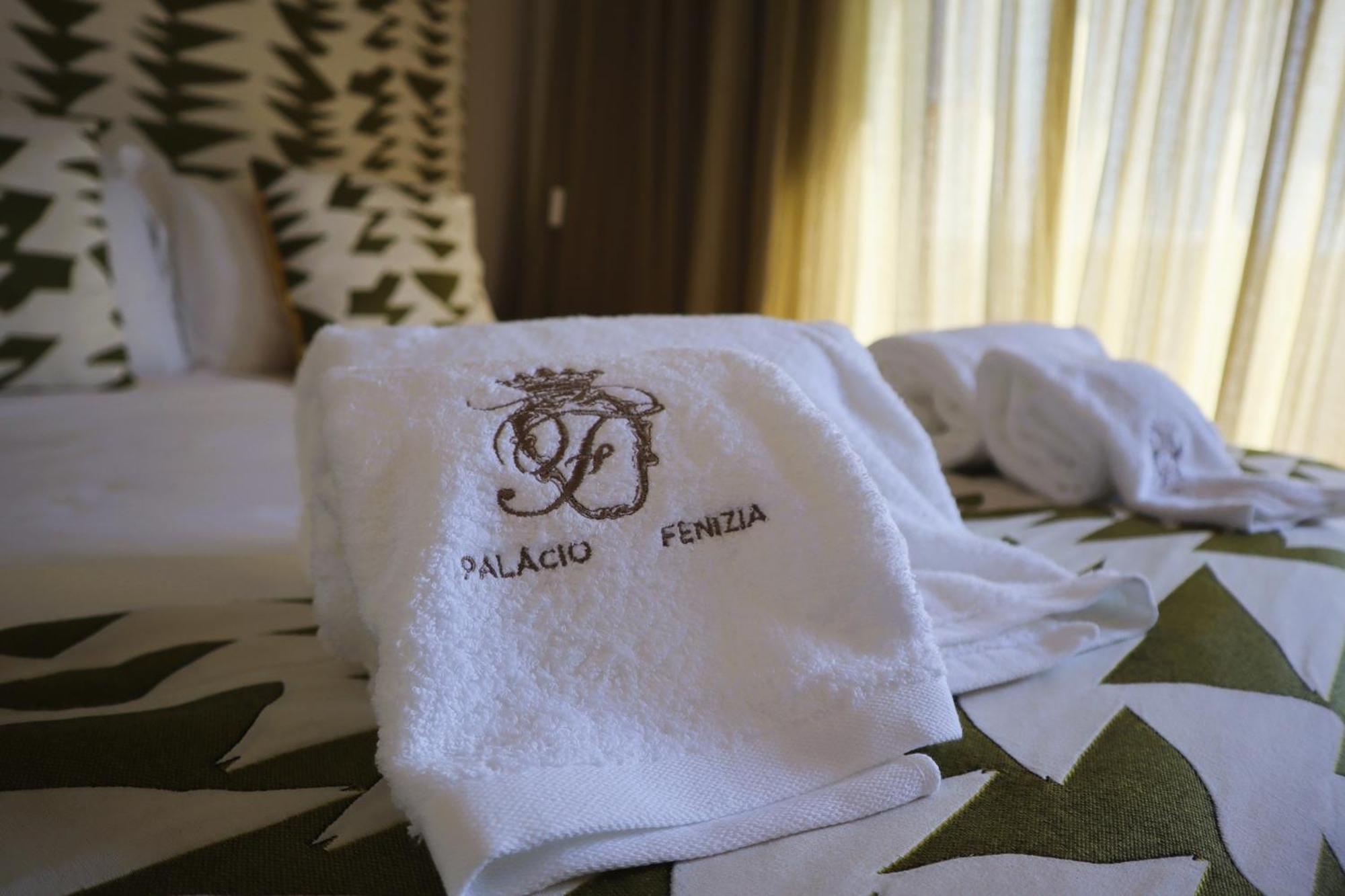 Palacio Fenizia Lux Apartments OOporto Extérieur photo